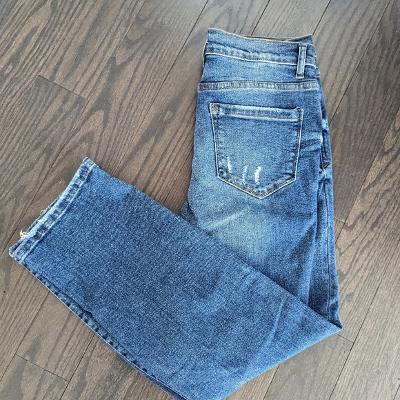 Kenzie 'The Slim' Jeans - Picture 9 of 9